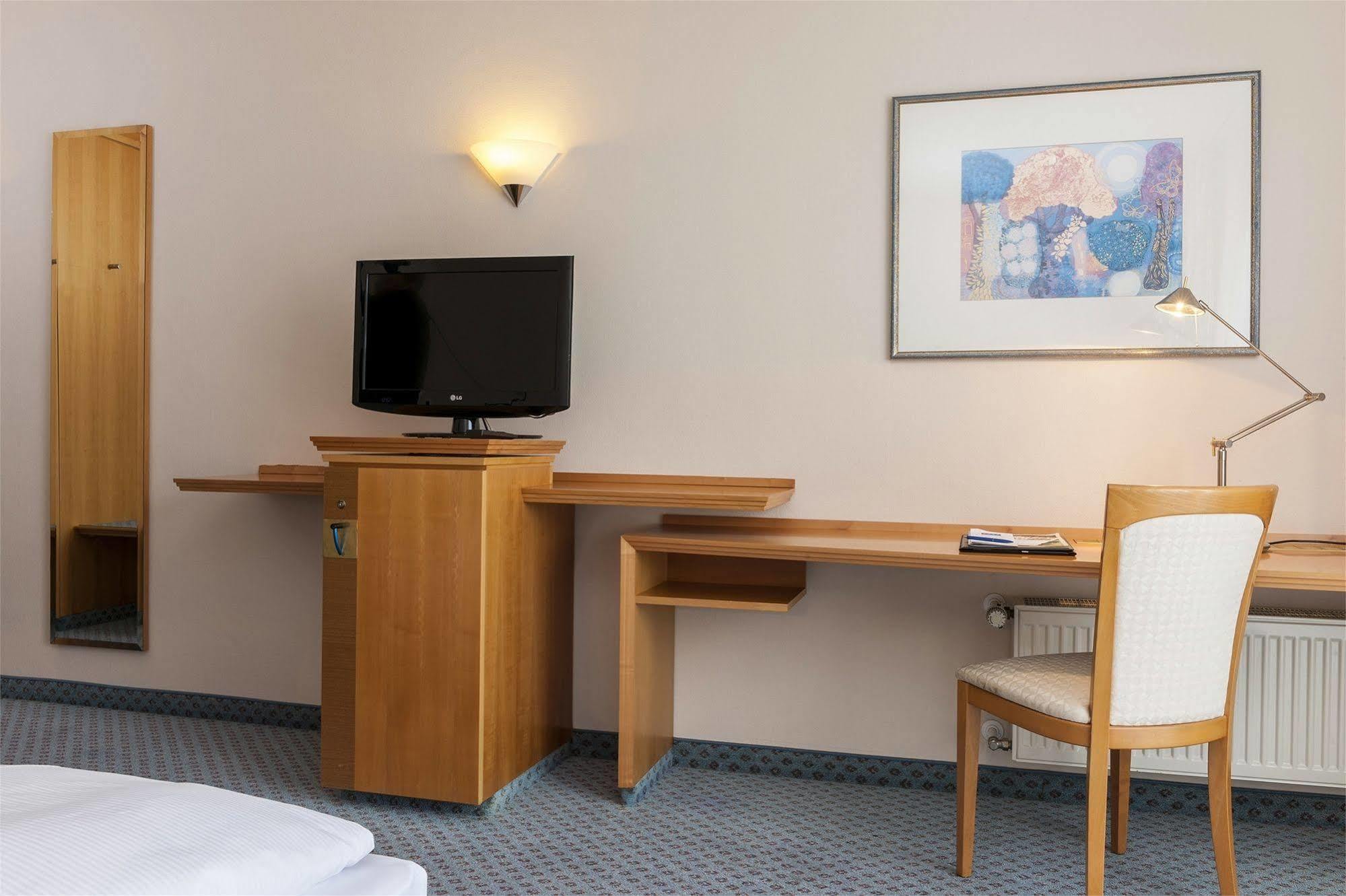 Tryp By Wyndham Hotell Stadtoldendorf Eksteriør bilde