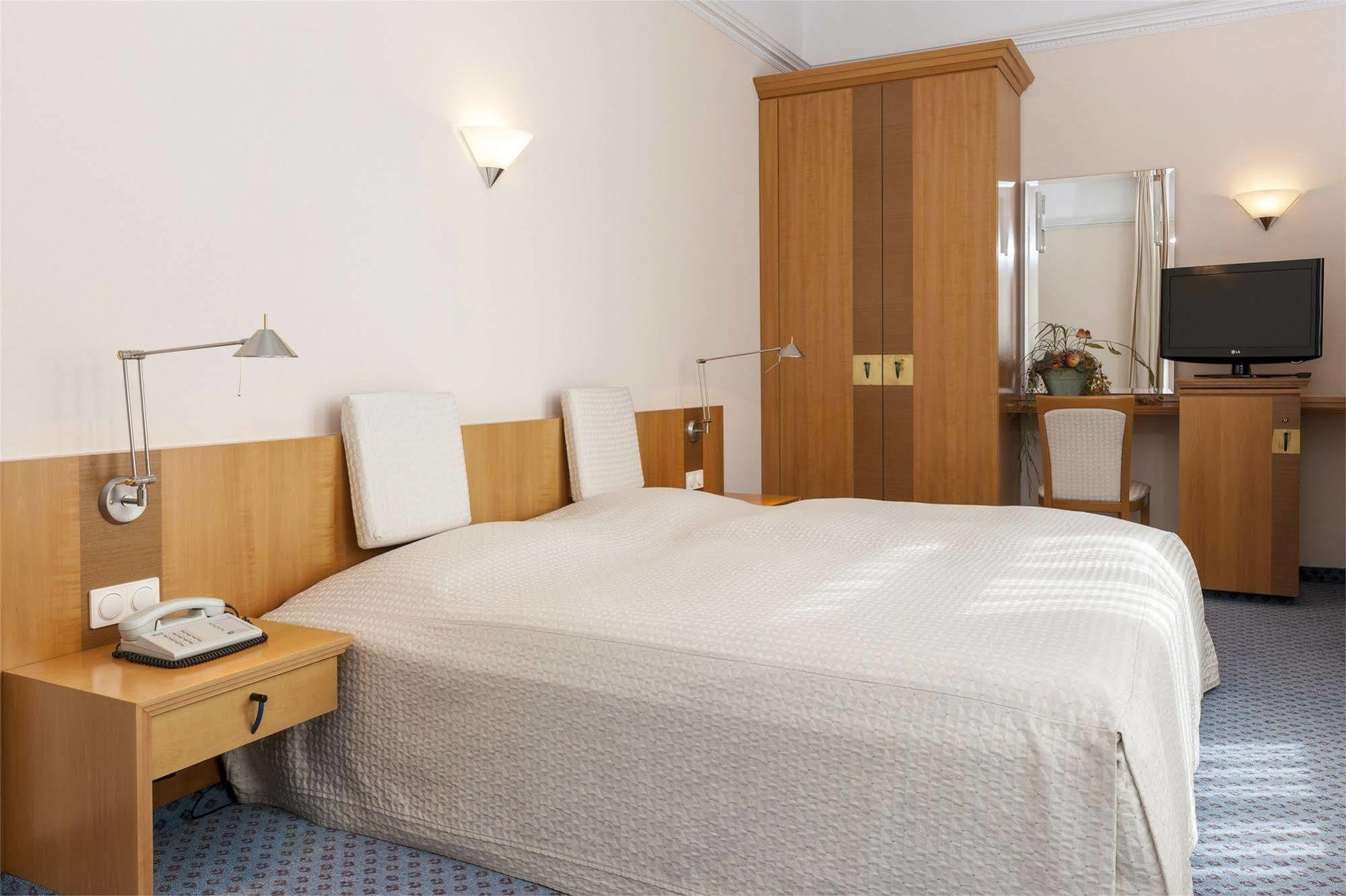 Tryp By Wyndham Hotell Stadtoldendorf Eksteriør bilde